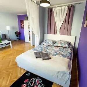 https://miodowa-23-old-town.warsawhotelspoland.com